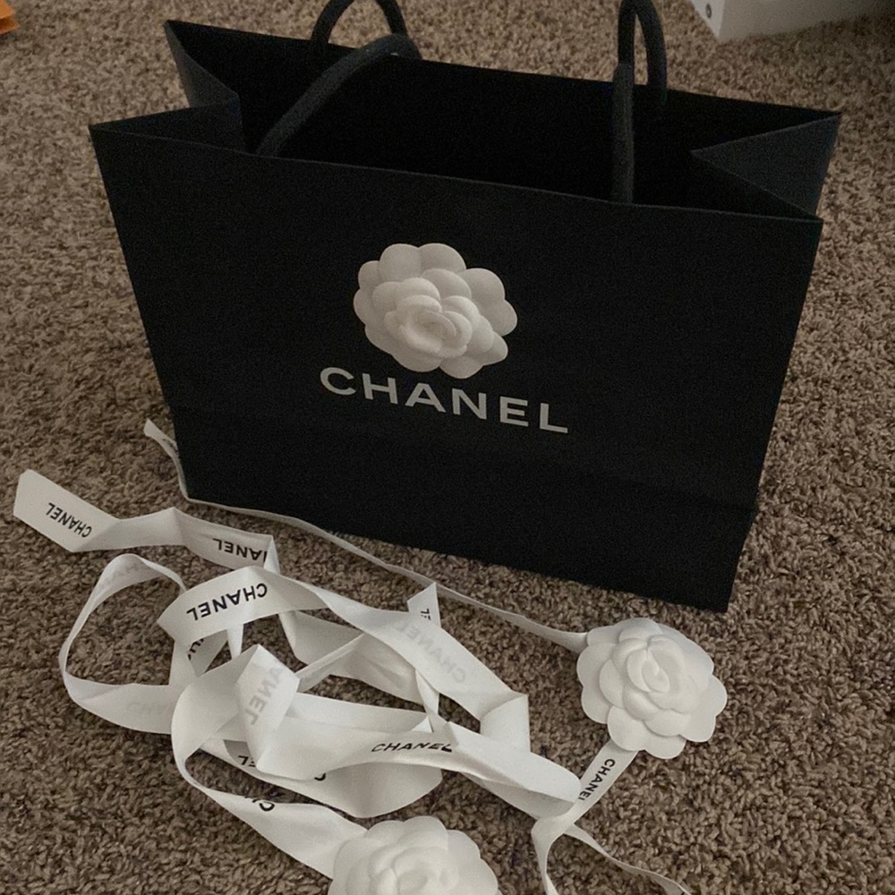 COPY - Chanel shopping bag and ribbons